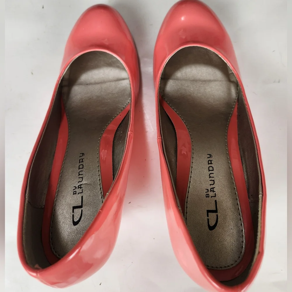 Chinese Laundry Nima Coral Wedge Pumps size 8